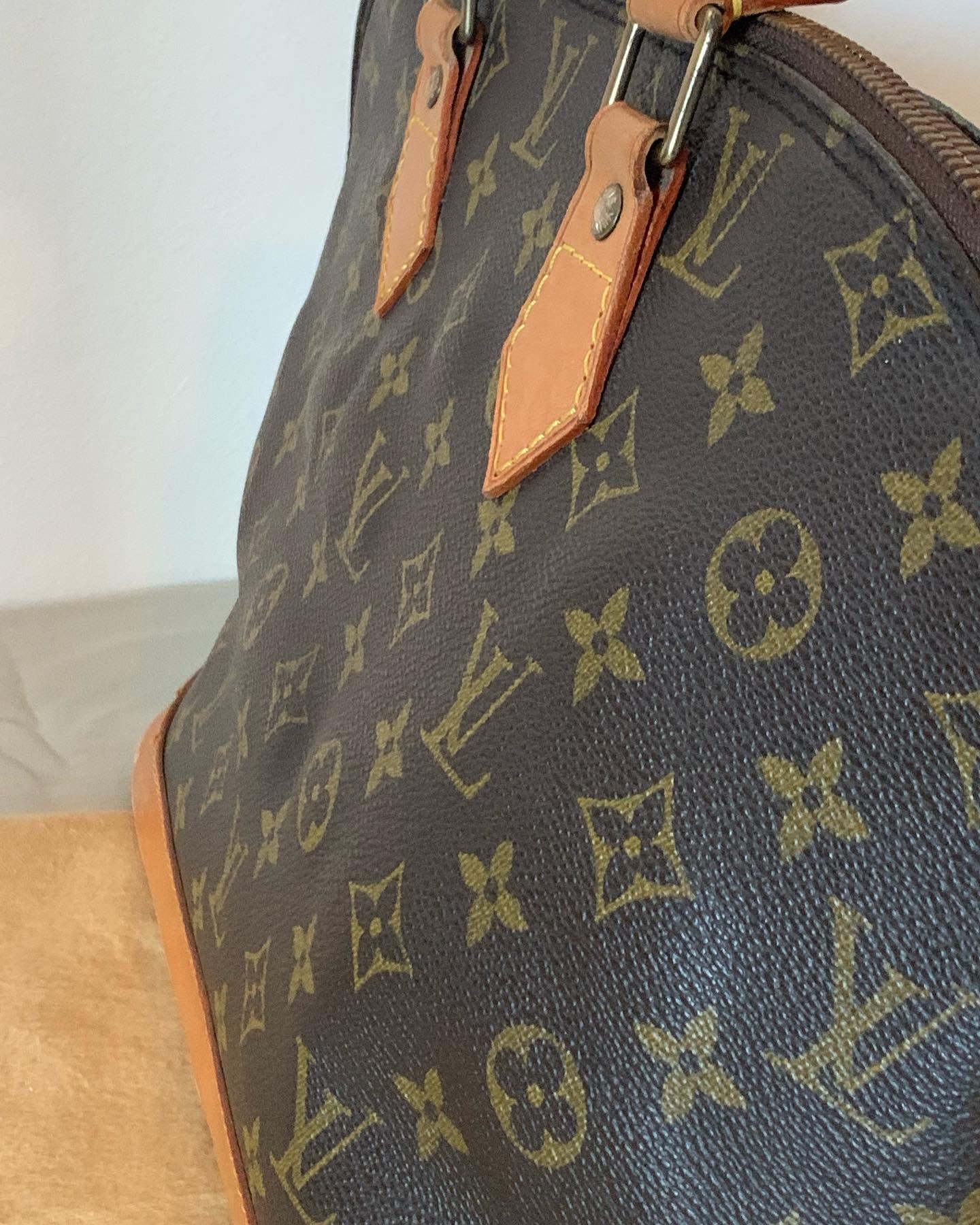 Louis Vuitton Alma PM
