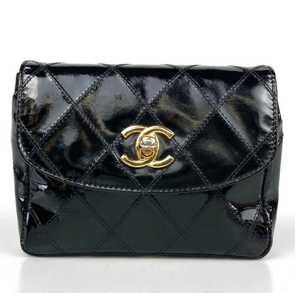 Chanel waist bag vernice